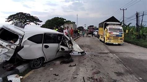 Breaking News Tiga Kendaraan Terlibat Kecelakaan Maut Di Jalur Pantura