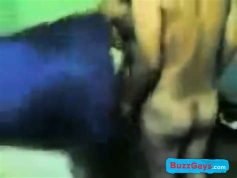 Gay Indo Bareback Top Sambil Ngerokok