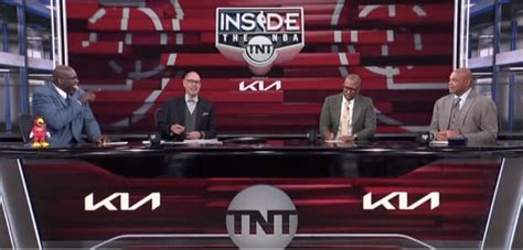 Charles Barkley Said He D Walk Around Naked If He Looked This NBA Star