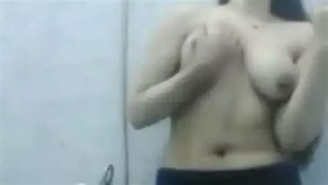 Desi Nri Nanga Bachi Selfie Big Boobs Beauty Nude Phudi Xhamster