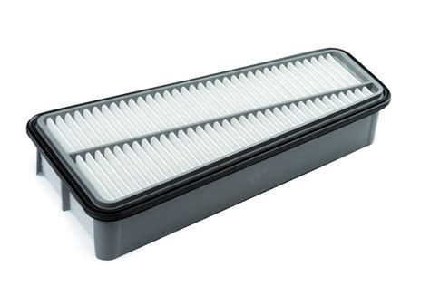 Автомобильные масляные фильтры и моторное масло можно изолировать на ...