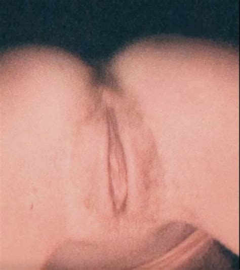 Wet And Juicy 11 Nude Pics XHamster