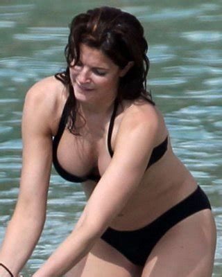 Stephanie Seymour Showing Her Sexy Body And Hot Ass In Bikini Porn