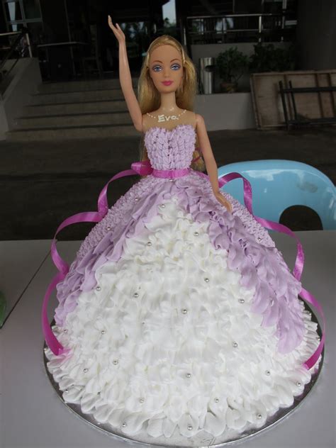 Barbie Dress Cake Barbie Doll Birthday Cake Barbie Doll Cakes Owl