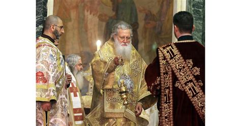 Премиерът в оставка се среща с новия патриарх