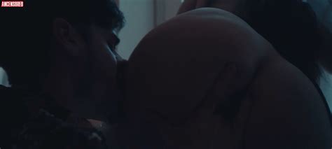 Naked Mar A Riot In Landlocked