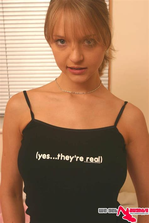 Pictures Of Britney Braces Fingering Her Pussy Porn Pictures Xxx Photos Sex Images