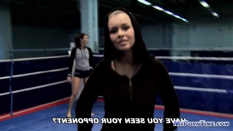 Female Wrestling Turns Into A Lesbian Performance