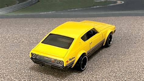 Hot Wheels Nissan Skyline Gt R Then And Now Gtb Yellow