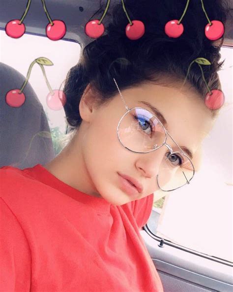 TikToker Kaylee Maund Show Her Tits Video Link In Comment Scrolller