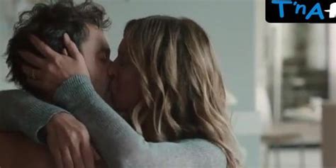 Sophie Pregnet Breasts Scene In Les 3 P Tits Cochons 2 Tnaflix