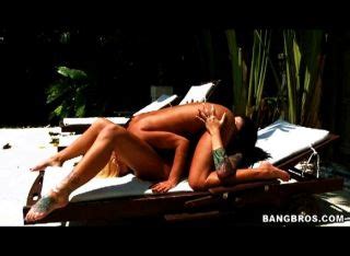 Hot Babes At The Pool Hotntubes