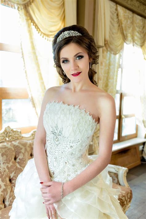 Beautiful Brunette Bride Portrait Wedding Makeup And Hairstyle With