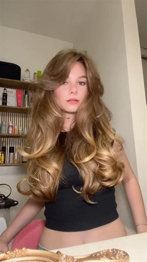 Long Dirty Blonde Hair Caramel Blonde Hair Dirty Blonde Hair Honey Hair