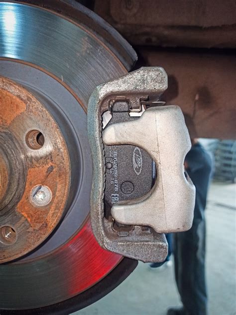 Замена задних тормозных колодок по гарантии. — Lada Vesta SW Cross (1G ...