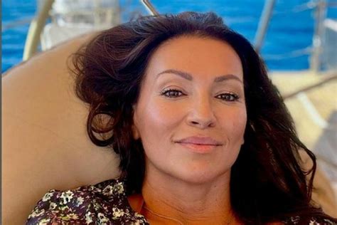 Čarobna Nina Badrić U Mini Kožnoj Haljini Za Sve Prilike