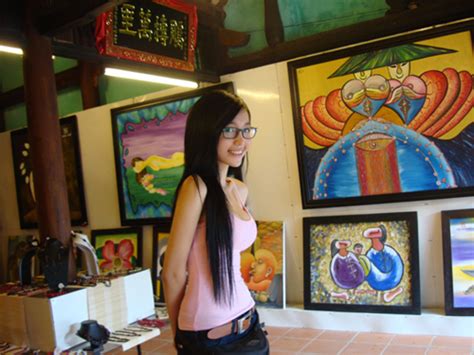 Hot girl Elly được đoàn làm phim Thái Lan để ý