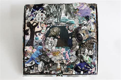 Коробка из-под пиццы с космическим сюжетом — Режь да клей