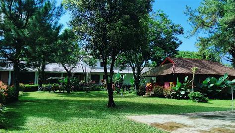 Tujuan Destinasi Wisata Kawasan Puncak Villa AJ Puncak