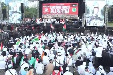 Foto Aksi Akbar Bela Palestina Undang Bacapres Dan Bacawapres 2024 Ke