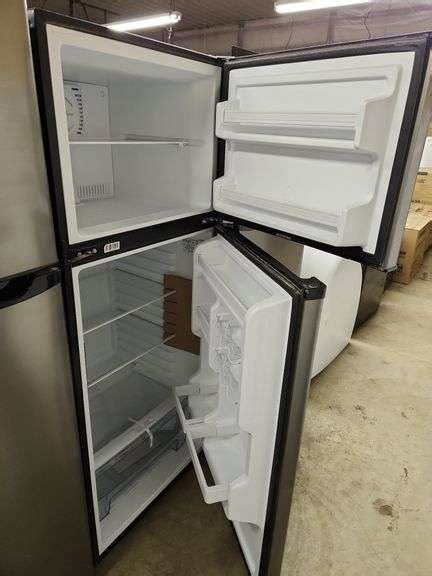 Everchill Rv Refrigerator Opens To The Right Cu Ft Model Number Wd