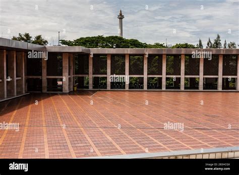 Masjid Istiqlal Hi Res Stock Photography And Images Alamy