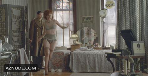 DEBRA MESSING Nude AZNude