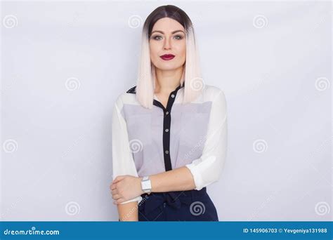 Femme Blonde De Secr Taire Image Stock Image Du Attrayant
