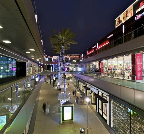 Santa Monica Place Leed Gold Certified Open Air Shopping Plaza Omniplan