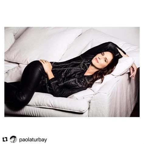 En bikini Paola Turbay demostró que aún conserva su figura de reina