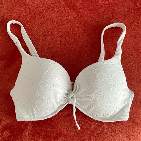 Shade Shore Swim Shade Shore White Eyelet Padded Bikini Top Size 34 D Poshmark