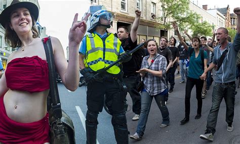 Canadian Students In Tuition Fee Row Stage Naked Protest To Disrupt Montreal Grand Prix Daily