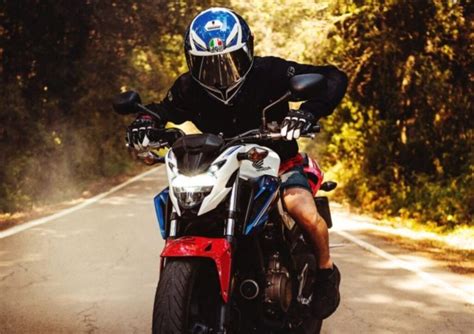 Moto deportiva o moto naked qué modelo comprar MOTOSAN