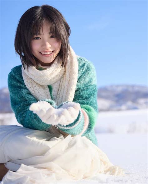 ami tôma ig amitouma ami touma brunette asian beauty The Cutie Collective thecutiecollective