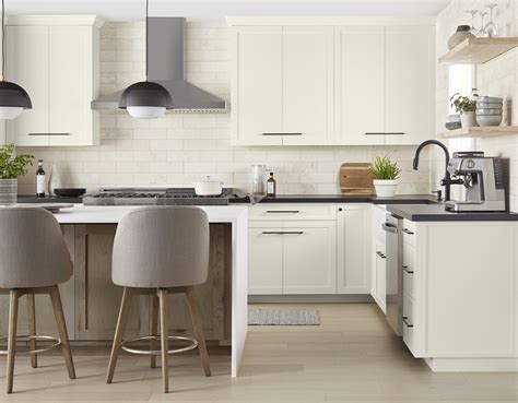 Behr Color of the Year – experts respond to Blank Canvas | Homes and