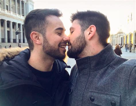 Censura Instagram Esta Foto De Una Pareja Gay O Es Un Bulo CromosomaX