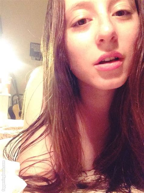 Shelby Girlfriend Reviews Shelby Margaret Shelbyamerican Nude OnlyFans Leaks Fappening