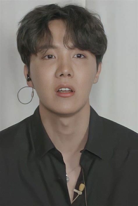 Pin de GH 0197 en Jung Hoseok Bailarín Risa Fondo de pantalla bts