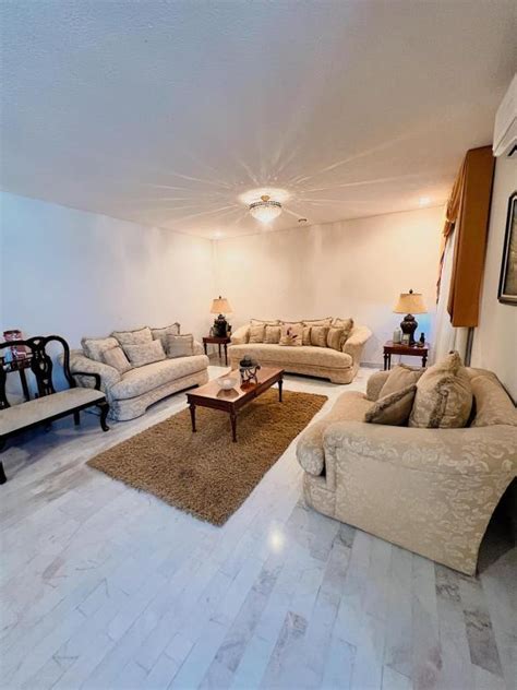 Contry La Silla Casa Con 4 Recámaras