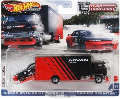 駿河屋 SAKURA SPRINTER 積載車両NISSAN SKYLINE GT R BNR Hot Wheels チームトランスポート GRK ホット