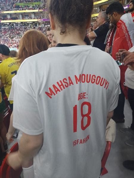 Copa Feministas Do Pussy Riot Fazem Protesto Em Prol Do Ir