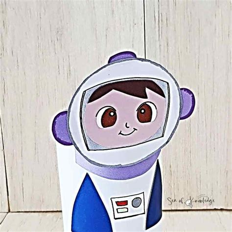 Astronaut Craft Adventure: Blast Off to Outer Space!