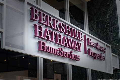 berkshire hathaway      thestreet