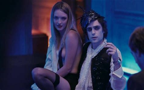 Carolina Crescentini Aitana Sánchez Gijón nude scenes Parlami damore