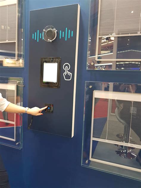 Smart home integral blind technology is a hit at the FIT Show - Morley