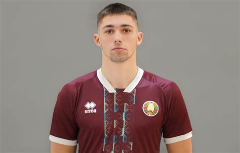 Гол Владислава Морозова в ворота Румынии номинирован на звание лучшего ...