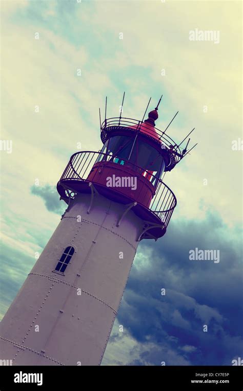 Mit leuchtturm -Fotos und -Bildmaterial in hoher Auflösung – Alamy