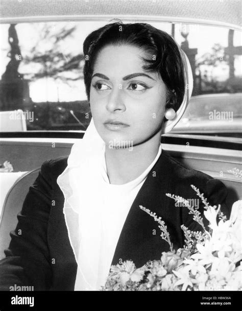 GUIDE, (aka THE GUIDE), Waheeda Rehman, 1965 Stock Photo - Alamy