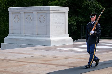 Unknown Soldier Tomb Guards