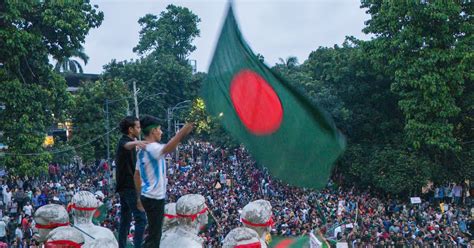 Bangladesh Pm Resigns And Flees Following Sri Lankan Style Protests